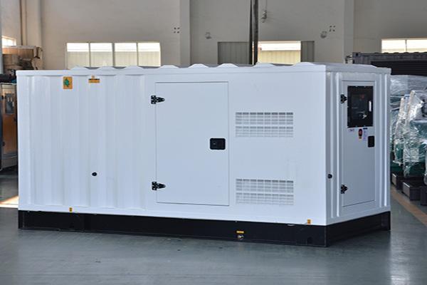海东发电机组气门间隙的调整周期是多久？