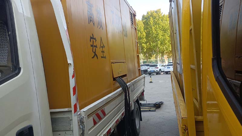 海东如何判断柴油发电机组和UPS电源的切换时间是否符合要求？